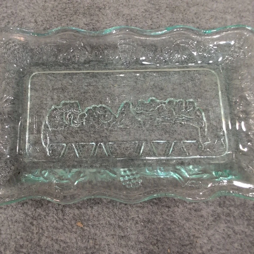 Tiara Indiana Glass Last Supper Bread Tray and Trinket Dish Set Clear Green - Picture 3 of 7